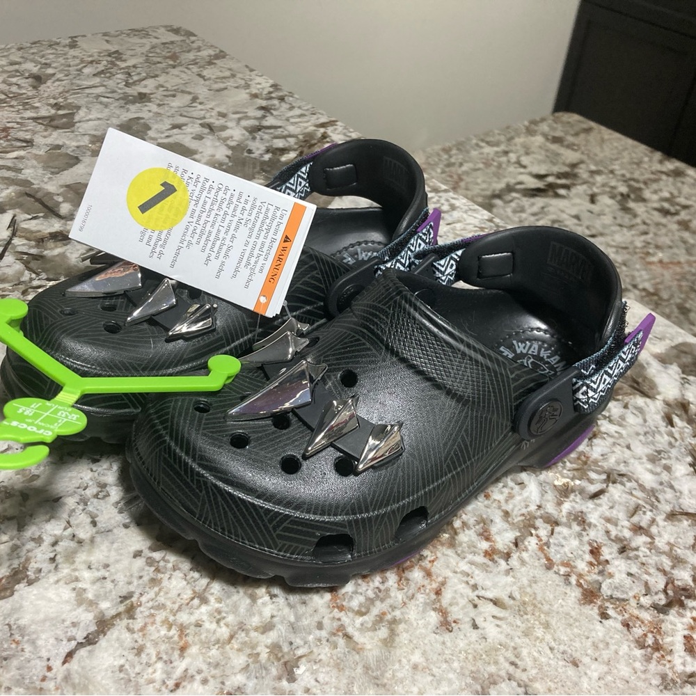NWT: junior crocs